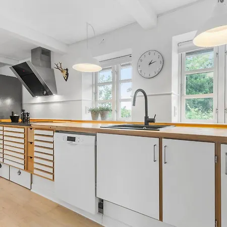 Stunning In Ferienhaus Nørre Nebel