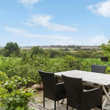 Stunning In Ferienhaus